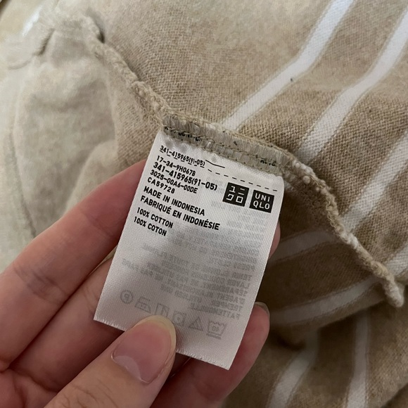 UNIQLO Striped Long Sleeve Sweatshirt - Picture 4 of 5